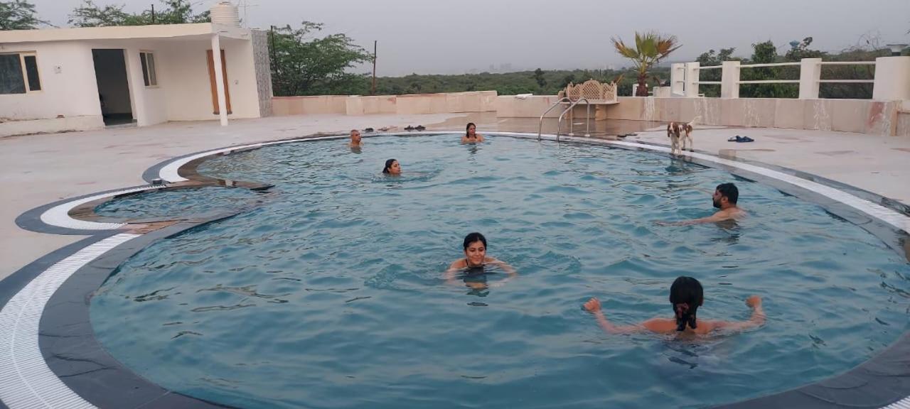 Aravali Hill View Estate Villa Gurgaon Bagian luar foto