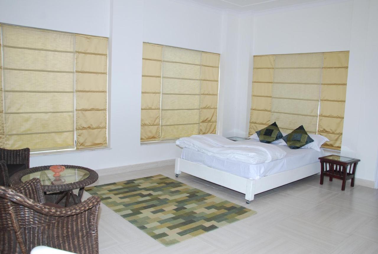 Aravali Hill View Estate Villa Gurgaon Bagian luar foto