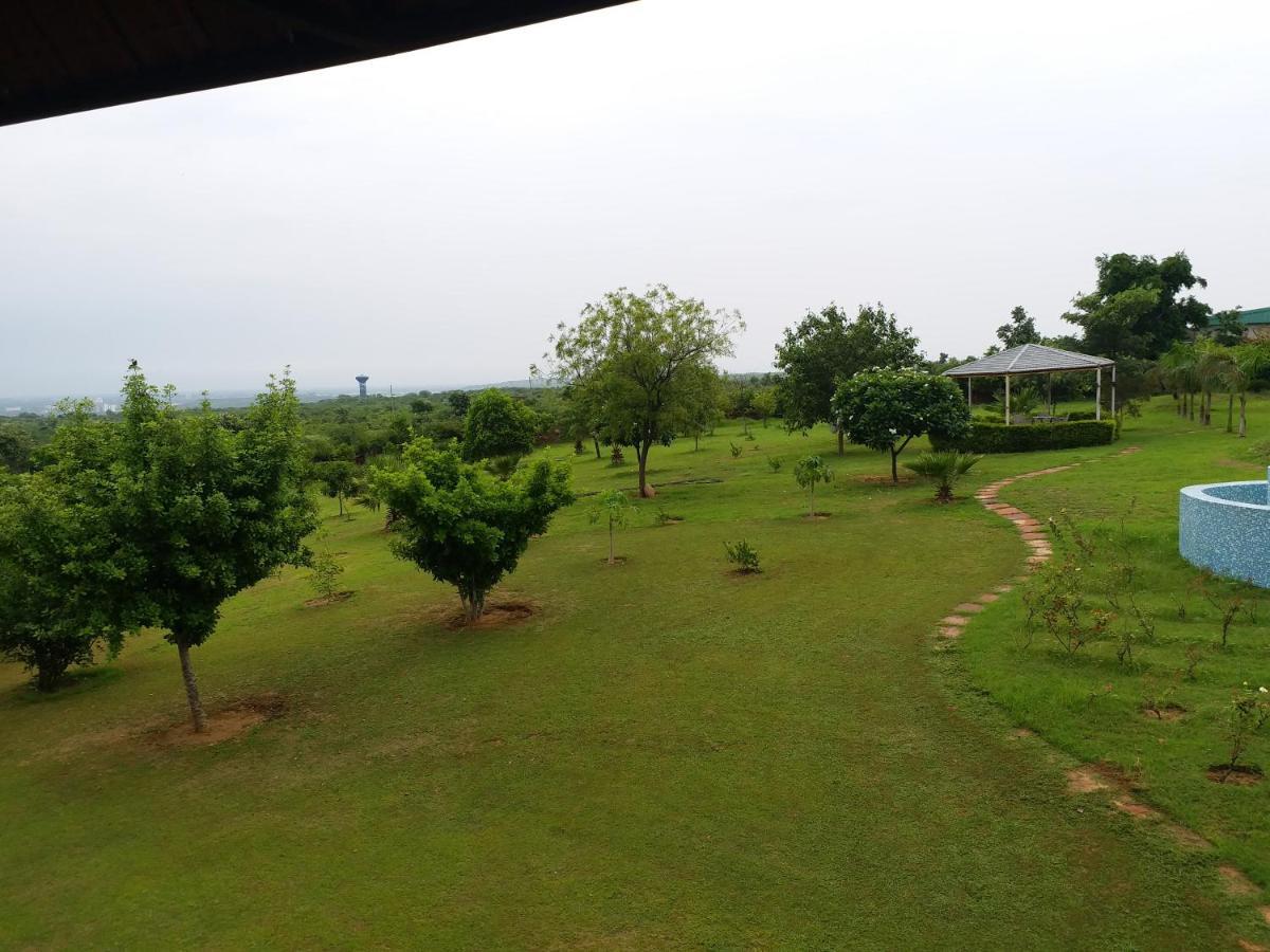 Aravali Hill View Estate Villa Gurgaon Bagian luar foto